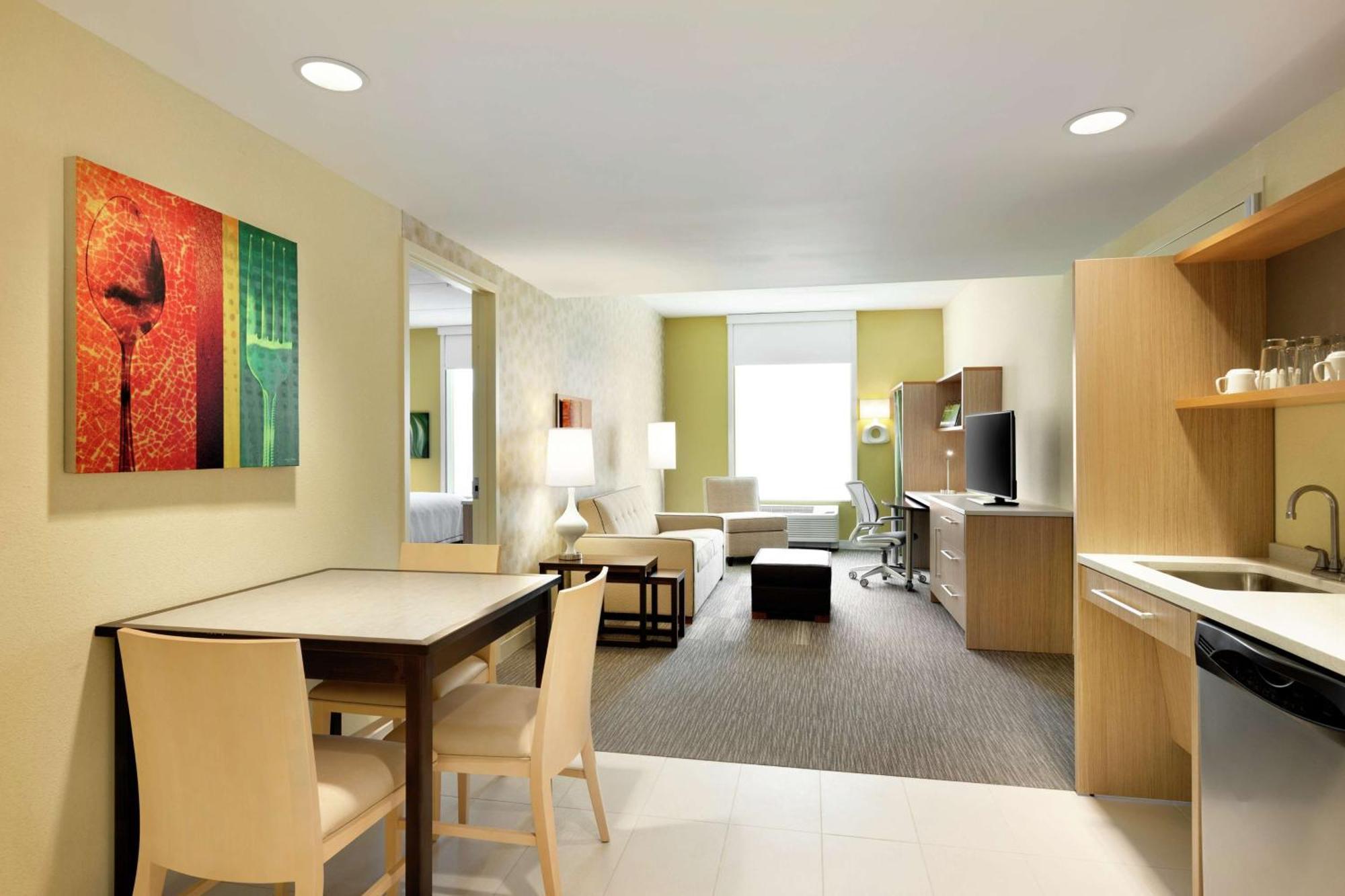 Home2 Suites By Hilton Saratoga Мальта Экстерьер фото